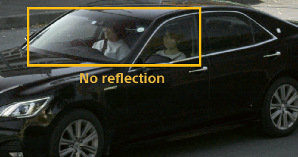 An image of a vehicle interior captured using a camera with polarization image sensors